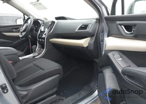 2019 Subaru Ascent Premium z USA, uszkodzony, nr VIN 4S4WMAHD7K3450463